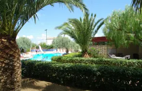 Spacious Apartment for 4 People in Residence - Pool