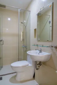 Praha Hotel - Bad