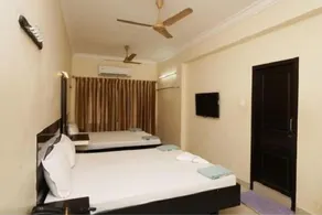 HOTEL BHARANI - Quarto
