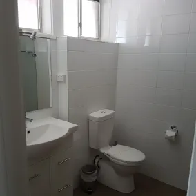 Mid City Plantation Motel - Bathroom
