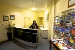 Mayfair Plaza Motel and Apartments - Reception