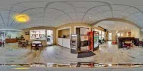 AC Lodge by Beach and Boardwalk - Lobby