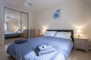 4 Varis Apartments - Room