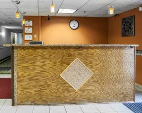 Rodeway Inn & Suites Milwaukee Airport - Hall