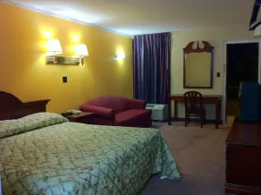 Budget Inn Charlotte - Quarto