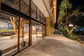 9Station Hostel & Bar Phu Quoc - Interior entrance