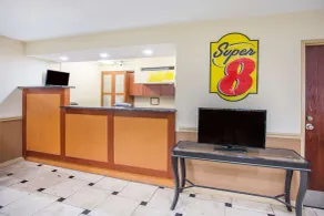 Super 8 by Wyndham Harrisonburg - Hall