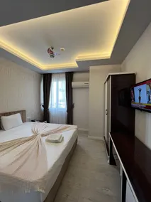 Grand Black Hotel - Room