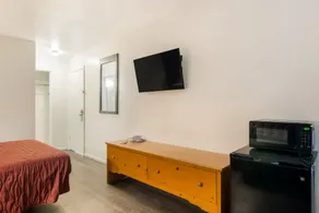 Rodeway Inn & Suites Sidney Historic Downtown I-80 - Room