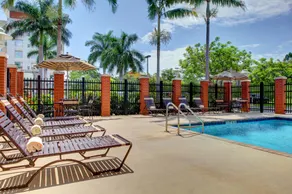 Hyatt Place Fort Lauderdale Airport/Cruise Port - Piscine