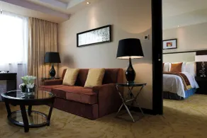 Courtyard By Marriott Shanghai Xujiahui - Room