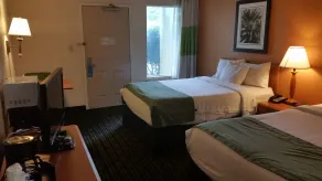 Days Inn by Wyndham Chattanooga/Hamilton Place - Vue de la chambre
