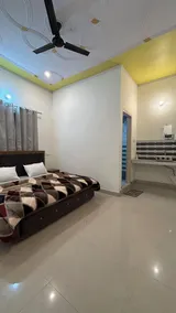 Shri Ganapati Hotel BY S4S - Quarto