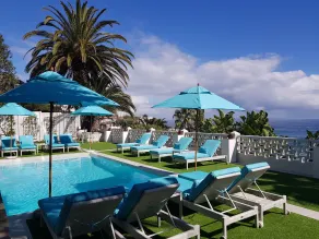 The Clarendon - Bantry Bay - Pool