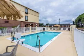 Comfort Inn & Suites Panama City North - Piscine