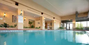Embassy Suites by Hilton Greensboro Airport - Piscine