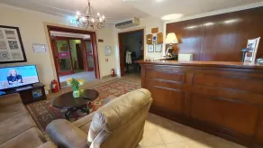 GARDEN Club - Hotel & Restaurant - FREE Outdoor Pool & Parking - Reception