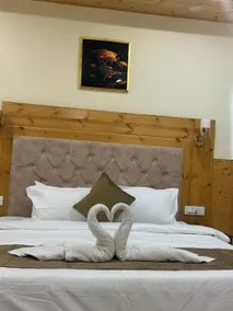 The Chail Pine Orchard Resort - Room