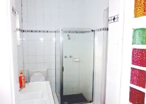 Northlodge Central City Apartments - Bathroom