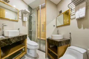 The Blue Airport Hotel - Bathroom