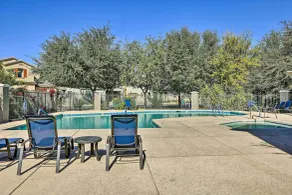 Bright Goodyear Home: Community Pool, Hot Tub - Innvendig