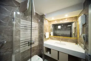 Spilos Hotel - Bathroom