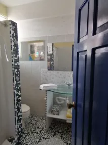 Tower of Prince in the Caribbean - Baño