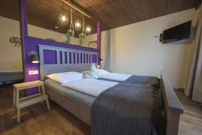 ROJ Rooms & Suites - Room