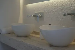 Perle House - Bathroom