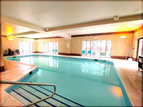 Holiday Inn Express & Suites Clear Spring by IHG - Basseng