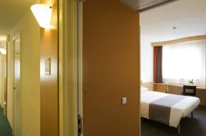 Ibis Cotonou - Room