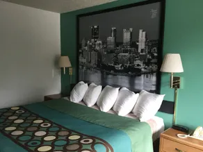 Super 8 by Wyndham New Stanton - Chambre
