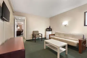 Days Inn by Wyndham Lethbridge - Chambre