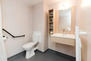 Quality Aparthotel St-Berthevin Laval - Salle de bain
