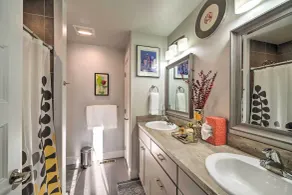 Quiet Home by Dtwn Livingston: Hike, Fish & Ski! - Interior
