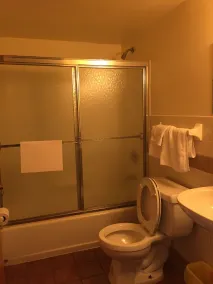 Hudson Plaza Motel Bayonne Jersey City - Salle de bain