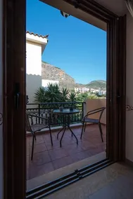 Cyrenia Guesthouse - Utsikt fra rommet