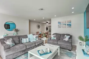 Bright Port St Lucie Home w/ Private Pool! - Innenbereich
