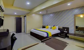 Itsy Hotels Prince Regency - Chambre