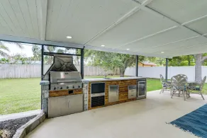 Pet-friendly Cocoa Beach Home: Walk to Beach! - Interiør