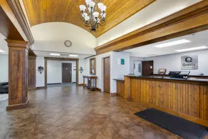 Quality Inn & Suites Monterey I-40 - Lobby