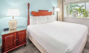 Maui Beach Hotel - Room