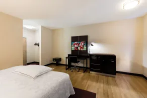 Red Roof Inn PLUS+ Columbus Downtown - Convention Center - Quarto