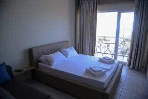 Crown Hotel - Room