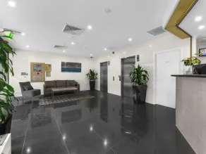 Central Brunswick Apartment Hotel - Reception