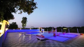 Shree Murlidhar Farm and resort - Pool