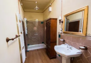 Fortress Apartment 46 People - Banheiro