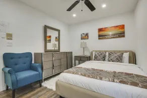 Pool & Hot Tub: Spacious Villa in Coral Springs! - Innenbereich