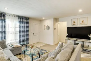 16 Mi to Louisville: Pet-friendly Getaway! - Interior