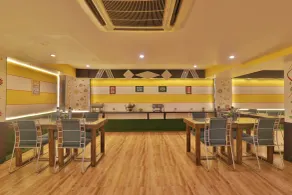Hotel Janki International - Restaurant